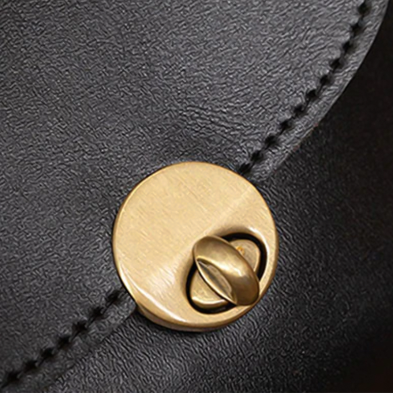 Vintage Kiss-Lock Läderväska - Astrid's Retro Chic Nödvändighet