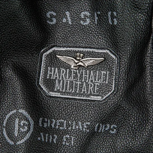 Greg | Herrjacka i läder med quiltade, broderade detaljer (KÖP 1 FÅ 1 GRATIS)